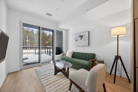 For Lease - 333 Sunseeker Avenue Unit# 262, Innisfil, Ontario - Photo 4