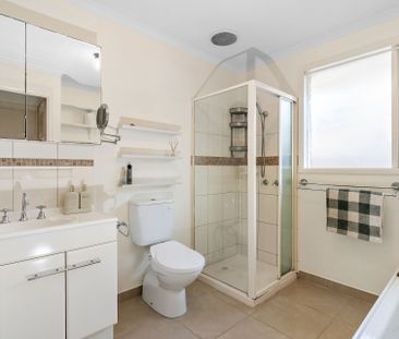 Effortless Lifestyle Living in the Heart of Frankston - Photo 4