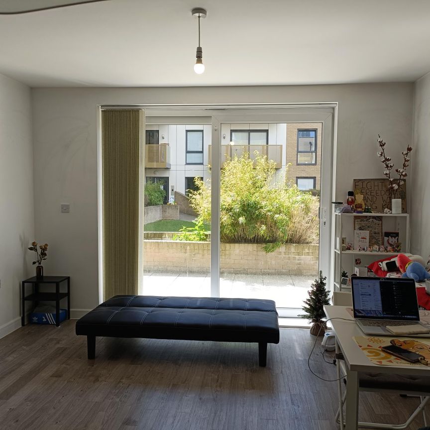 Dunn Side, Chelmsford - Photo 1