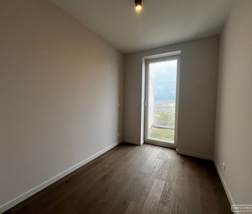 Prachtige penthouse te huur met 2 slaapkamers, terras voor- en acht... - Photo 5