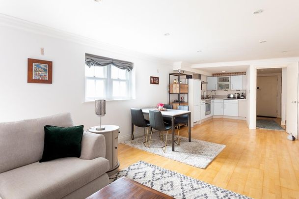 1 bedroom flat to rent - Photo 1