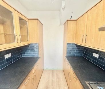 Glenwood Avenue, Rainham, RM13 9AD, Property for rent - Photo 3