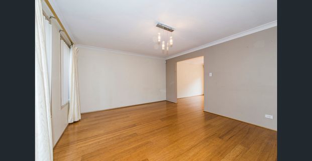 Simply the Best! - Photo 1