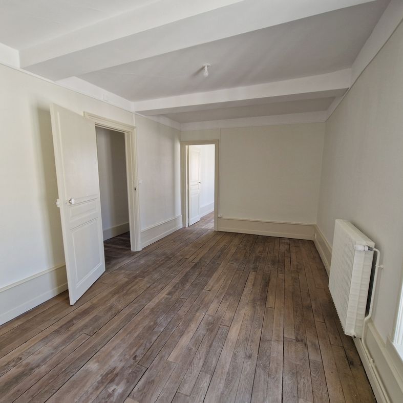 Location Appartement 5 pièces 169m² - Photo 1
