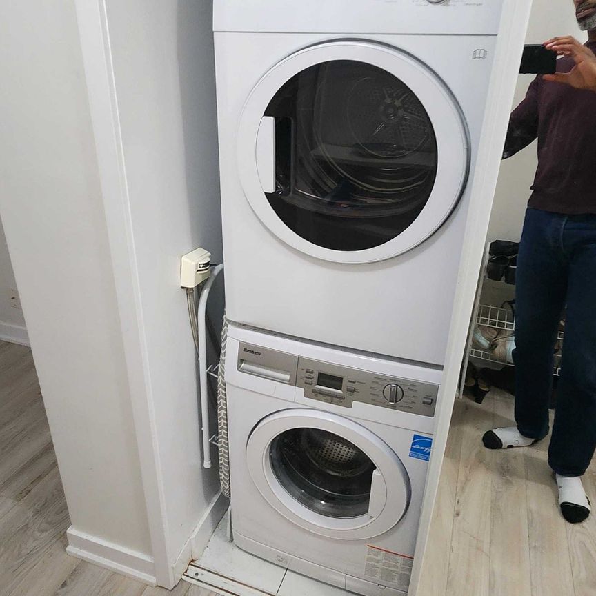 For Lease - 12 York Street Unit# 1610, Toronto, Ontario - Photo 1