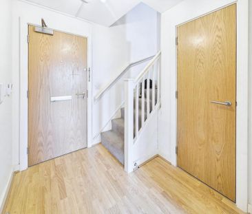 2 bedroom flat to rent - Photo 6