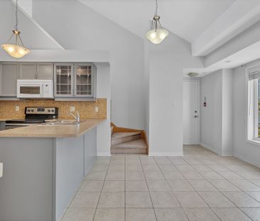 For Lease - 720 Neighbourhood Circle Unit# 6, Mississauga, Ontario - Photo 3