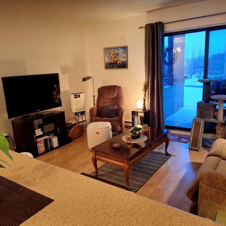 5 1/2 à louer 50 ans et plus - Photo 1