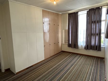 Available Now – Two Bedroom Unit in Prime Location - Photo 5