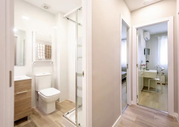 Calle del Puerto de Canfranc, Madrid, Community of Madrid 28038