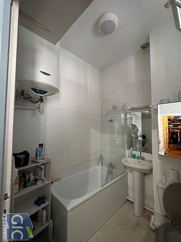 Location Appartement 2 pièces 31m² - Photo 4