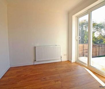 2 bedroom property to rent in Frome - Photo 3