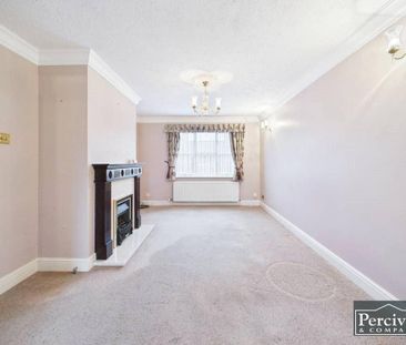 4 bedroom detached house to rent - Photo 1