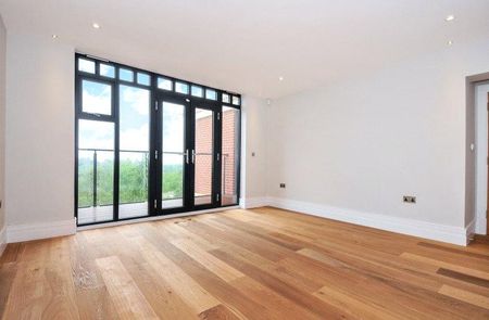 2 bedroom penthouse to rent - Photo 2