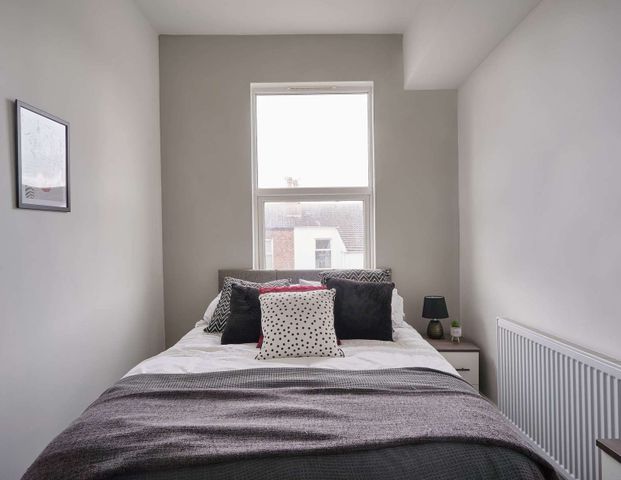 Fountain Street Room 3 (Double En-suite) - Photo 1