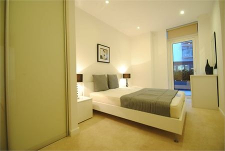 1 Bed Flat, Saffron Central Square, CR0 - Photo 3