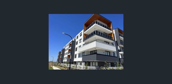 Modern 1-Bedroom Apartment in Prime Schofields Location - Photo 2