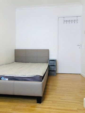 4 bedroom terraced house to rent - Photo 4