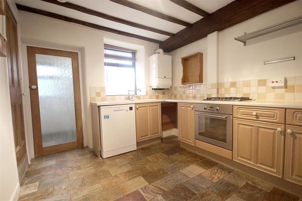 2 Bedroom House - Terraced To Let - Photo 1