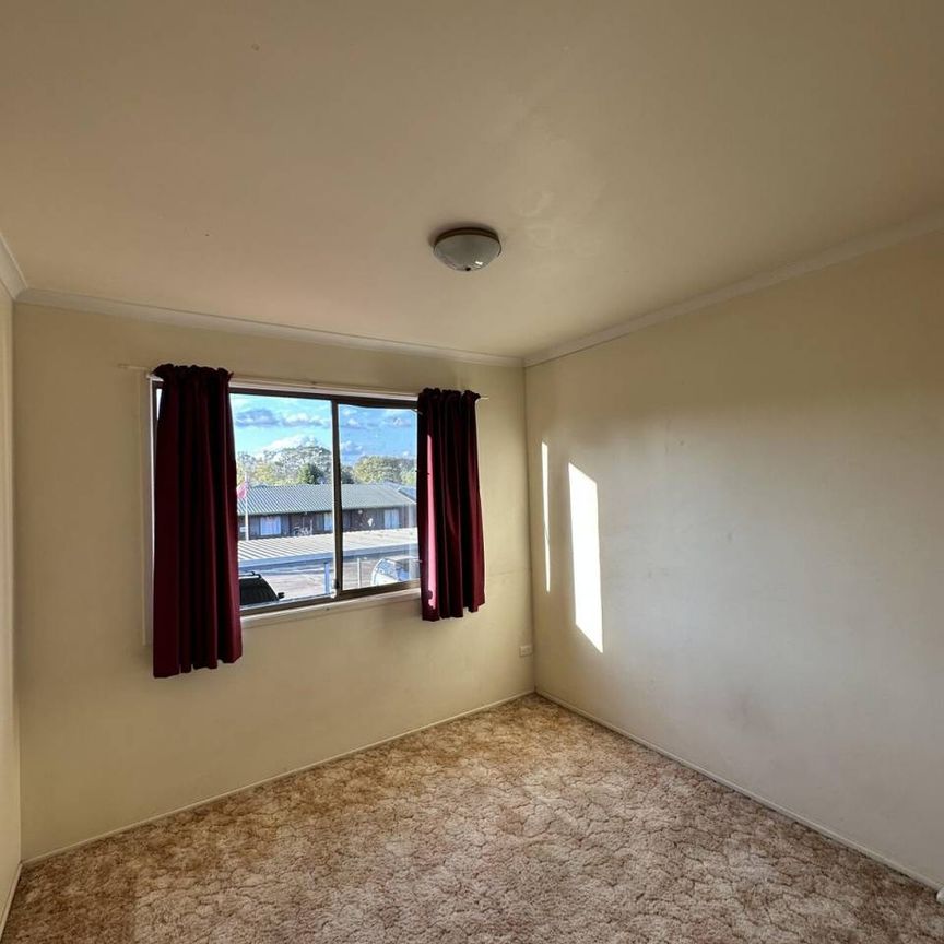 Unit in Complex - Break Lease - Photo 1