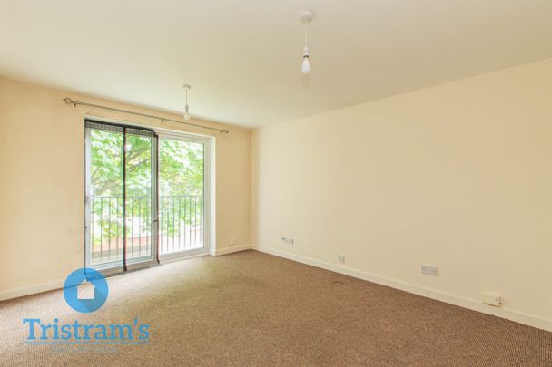 References Pending - 2 bed Flat - Photo 1