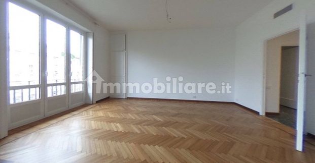 Quadrilocale ottimo stato, quinto piano, Guastalla, Milano - Photo 1