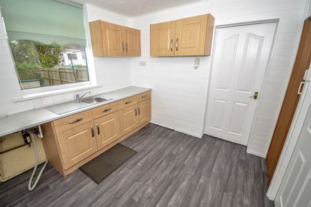 3 bed semi-detached house to rent in Lumley Avenue, South Shields, NE34 - Photo 4