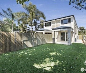 Location, Location, location - Photo 6