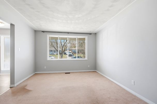 For Lease - 195B Cedarvale Crescent Unit# A, Waterloo, Ontario - Photo 1