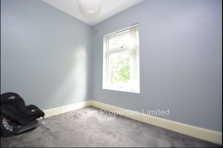 2 Bedroom Properties in Hyde Park - Photo 3