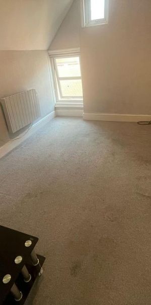 House share to rent - Photo 1