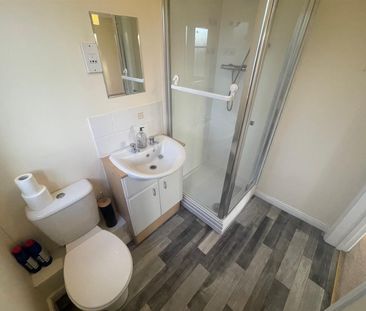 Bristol South End, Bedminster, Bristol - Photo 3