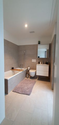 Helle Attika Wohnung am See - Photo 2