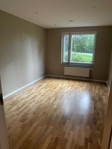 Tussmötevägen, Älvsjö - Foto 3