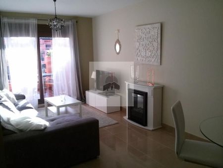 2 bedroom luxury penthouse for rent in Estepona, Spain - Photo 4