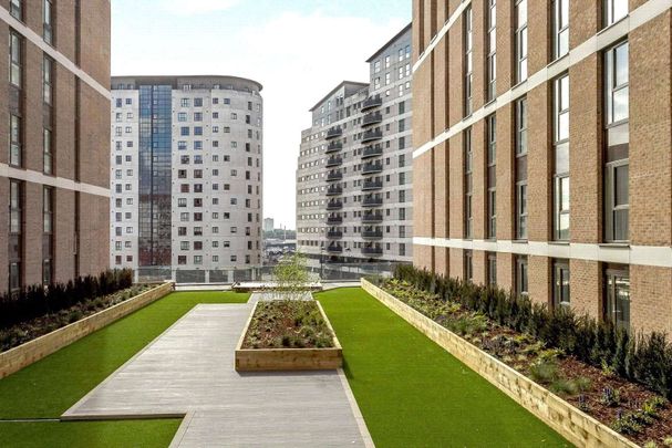 AVAILABLE 02ND JAN | ONE BEDROOM APARTMENT AT LUXURY DEVELOPMENT | ALLEGRO LIVING | PARKING AVAILABLE | 24-HOUR CONCIERGE | RESIDENTS GYM | PRIME LOCATION | BLEND OF COMFORT AND CONVENIENCE - Photo 1