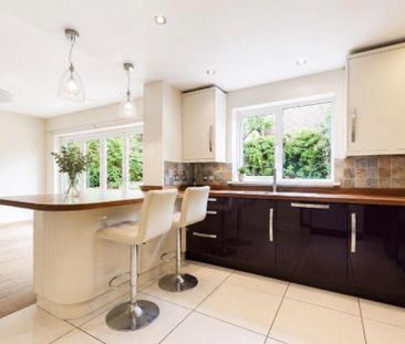6 bedroom semi-detached house to rent - Photo 1