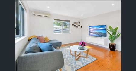 18 Sibyl Street, Southport QLD 4215 - House For Rent | Domain - Photo 2