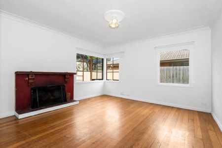 “Perfectly Positioned.” - Photo 3