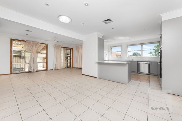 NEWLY RENOVATED, CHECK ME OUT! - Photo 1