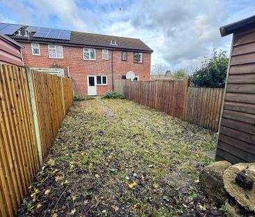 2 bedroom terraced house to rent - Photo 1