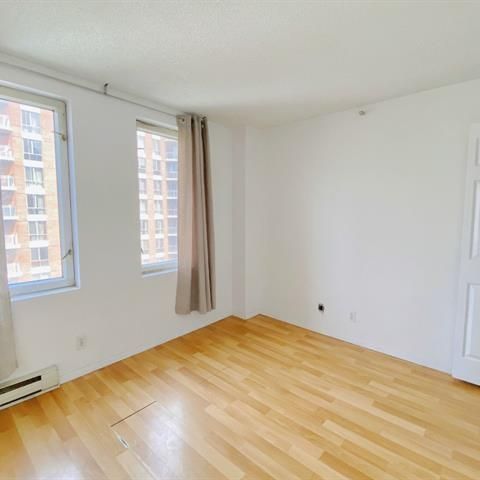 1055 Rue St Mathieu - Photo 1