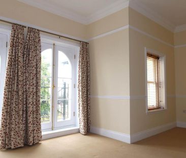 3 bedroom semi-detached house to rent - Photo 2