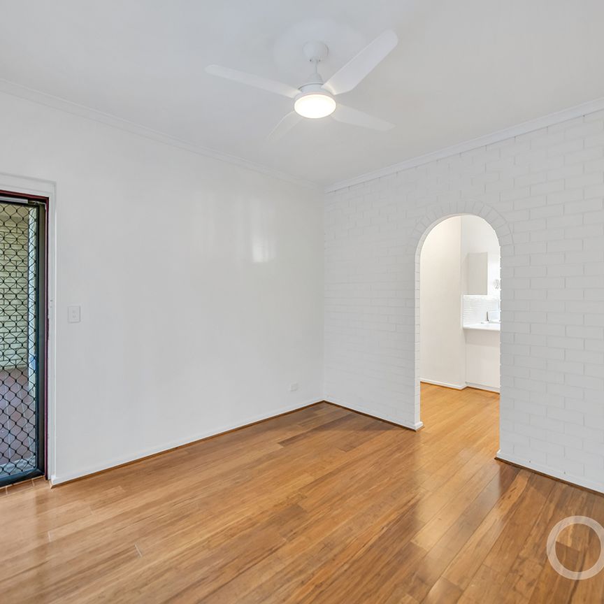 Open the Door to Easy, Low-Maintenance Living - Photo 1