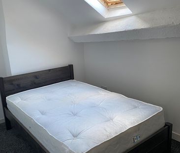 4 Bed End Terrace, Birchfield Road, L4 - Photo 2