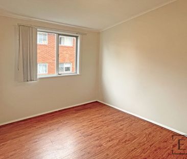 CONVENIENT LOCATION - NEAR STATION!! - Photo 5