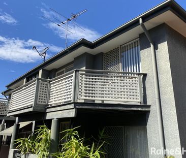 Cozy one-bedroom retreat - Photo 2