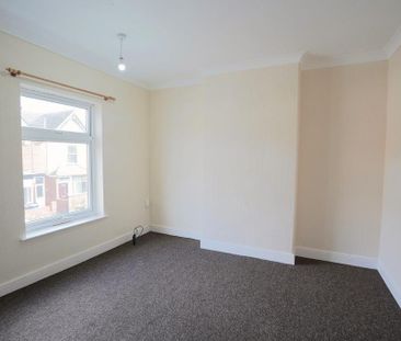 2 bedroom property to rent - Photo 3