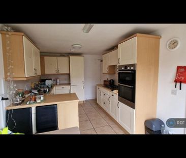 1 bedroom in a house share to rent - Photo 1