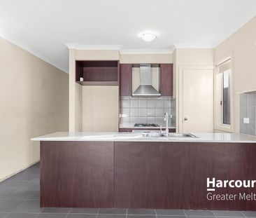 4 Bedroom Family Home with Open Plan Living in Kurunjang - Photo 4